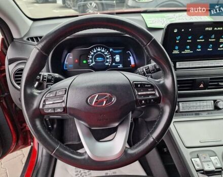 Червоний Хендай Kona, об'ємом двигуна 0 л та пробігом 79 тис. км за 16200 $, фото 26 на Automoto.ua