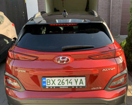 Красный Хендай Kona, объемом двигателя 0 л и пробегом 67 тыс. км за 16800 $, фото 4 на Automoto.ua