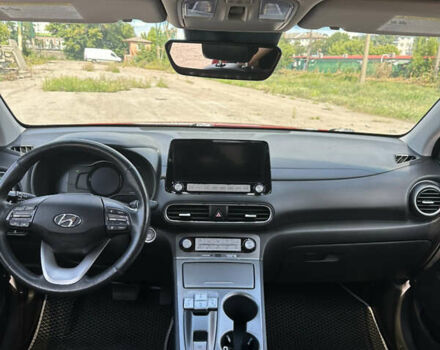 Червоний Хендай Kona, об'ємом двигуна 0 л та пробігом 124 тис. км за 20000 $, фото 9 на Automoto.ua