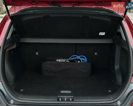 Красный Хендай Kona, объемом двигателя 0 л и пробегом 135 тыс. км за 17990 $, фото 22 на Automoto.ua