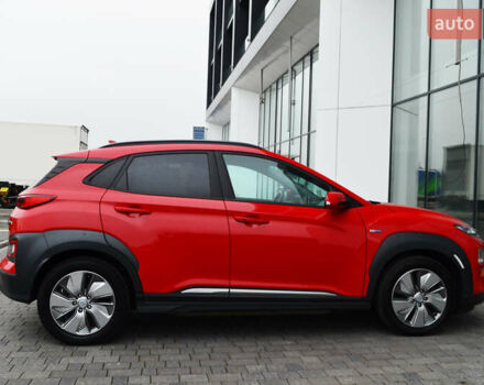 Красный Хендай Kona, объемом двигателя 0 л и пробегом 70 тыс. км за 19917 $, фото 30 на Automoto.ua