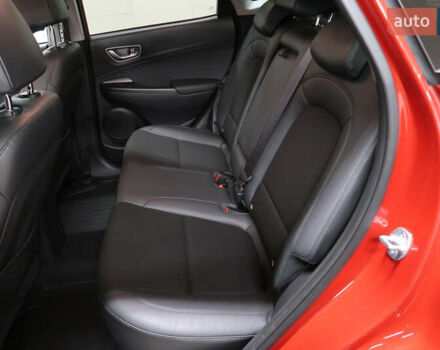 Красный Хендай Kona, объемом двигателя 0 л и пробегом 53 тыс. км за 15521 $, фото 13 на Automoto.ua