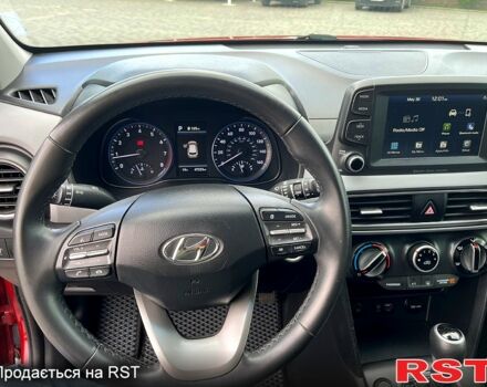 Червоний Хендай Kona, об'ємом двигуна 2 л та пробігом 75 тис. км за 17300 $, фото 6 на Automoto.ua