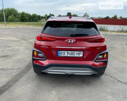 Красный Хендай Kona, объемом двигателя 1.59 л и пробегом 62 тыс. км за 17800 $, фото 7 на Automoto.ua