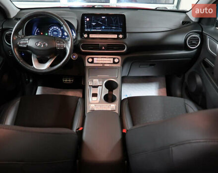 Красный Хендай Kona, объемом двигателя 0 л и пробегом 53 тыс. км за 15521 $, фото 9 на Automoto.ua