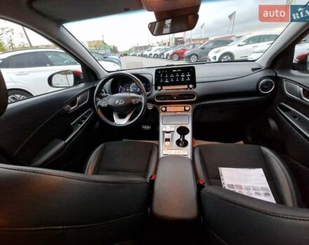 Красный Хендай Kona, объемом двигателя 0 л и пробегом 101 тыс. км за 16200 $, фото 18 на Automoto.ua