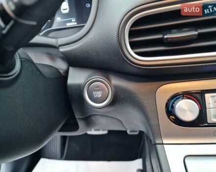 Красный Хендай Kona, объемом двигателя 0 л и пробегом 101 тыс. км за 16200 $, фото 36 на Automoto.ua