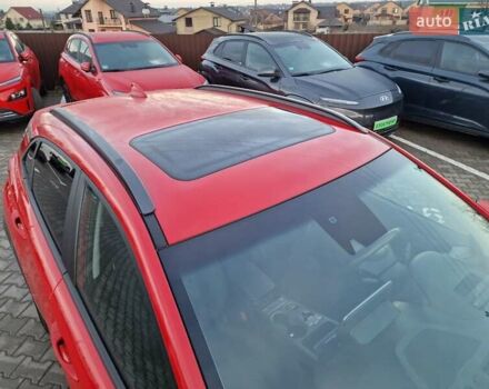 Красный Хендай Kona, объемом двигателя 0 л и пробегом 104 тыс. км за 17800 $, фото 12 на Automoto.ua