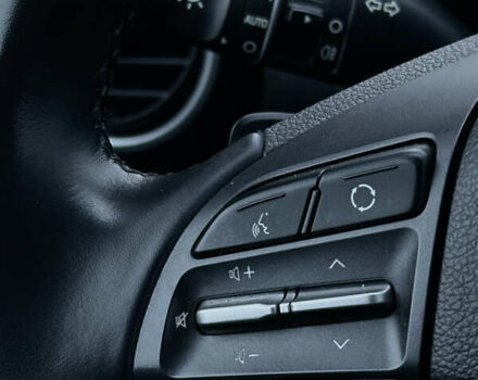 Красный Хендай Kona, объемом двигателя 0 л и пробегом 135 тыс. км за 17990 $, фото 54 на Automoto.ua