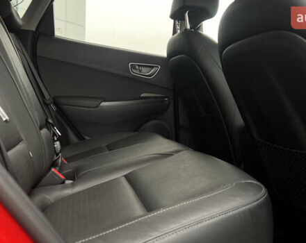 Красный Хендай Kona, объемом двигателя 0 л и пробегом 70 тыс. км за 19917 $, фото 31 на Automoto.ua