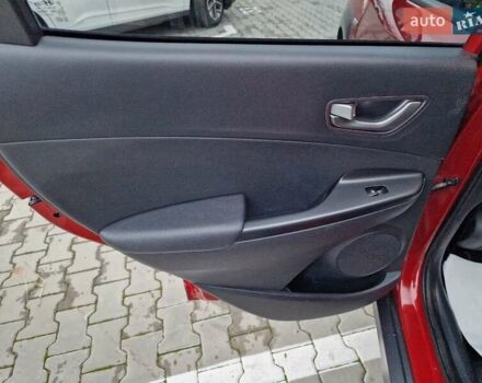 Красный Хендай Kona, объемом двигателя 0 л и пробегом 101 тыс. км за 16200 $, фото 44 на Automoto.ua