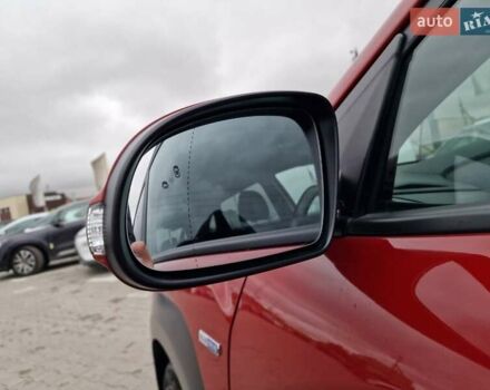 Красный Хендай Kona, объемом двигателя 0 л и пробегом 101 тыс. км за 16200 $, фото 15 на Automoto.ua