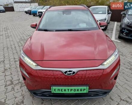 Красный Хендай Kona, объемом двигателя 0 л и пробегом 101 тыс. км за 16200 $, фото 2 на Automoto.ua