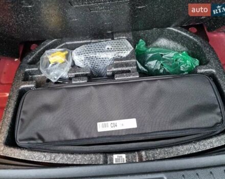 Красный Хендай Kona, объемом двигателя 0 л и пробегом 101 тыс. км за 16200 $, фото 49 на Automoto.ua