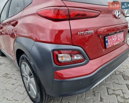 Красный Хендай Kona, объемом двигателя 0 л и пробегом 101 тыс. км за 16200 $, фото 8 на Automoto.ua