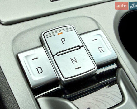 Красный Хендай Kona, объемом двигателя 0 л и пробегом 42 тыс. км за 17300 $, фото 31 на Automoto.ua