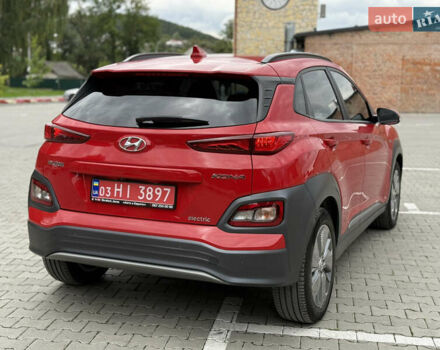 Червоний Хендай Kona, об'ємом двигуна 0 л та пробігом 80 тис. км за 18800 $, фото 7 на Automoto.ua