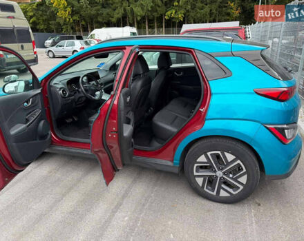 Червоний Хендай Kona, об'ємом двигуна 0 л та пробігом 104 тис. км за 20999 $, фото 2 на Automoto.ua