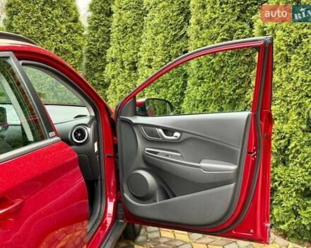 Красный Хендай Kona, объемом двигателя 0 л и пробегом 33 тыс. км за 16999 $, фото 22 на Automoto.ua