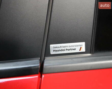 Красный Хендай Kona, объемом двигателя 0 л и пробегом 53 тыс. км за 17500 $, фото 7 на Automoto.ua