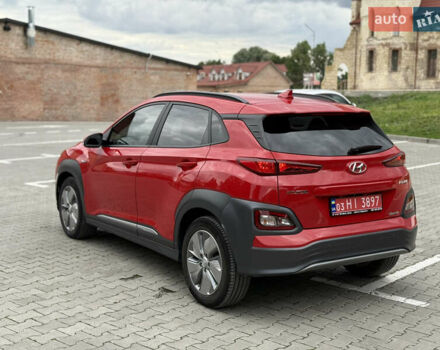 Червоний Хендай Kona, об'ємом двигуна 0 л та пробігом 80 тис. км за 18800 $, фото 8 на Automoto.ua