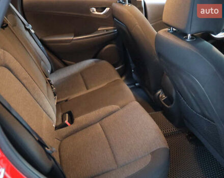 Красный Хендай Kona, объемом двигателя 0 л и пробегом 53 тыс. км за 17500 $, фото 31 на Automoto.ua