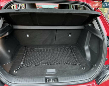 Червоний Хендай Kona, об'ємом двигуна 0 л та пробігом 57 тис. км за 19999 $, фото 41 на Automoto.ua