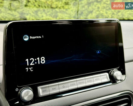 Красный Хендай Kona, объемом двигателя 0 л и пробегом 42 тыс. км за 17300 $, фото 33 на Automoto.ua