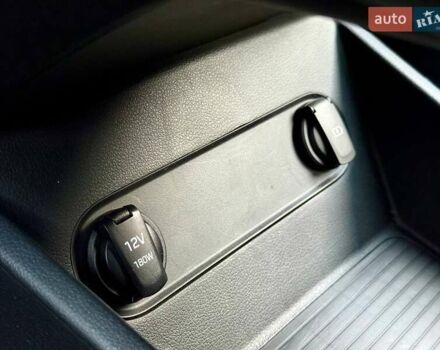 Красный Хендай Kona, объемом двигателя 0 л и пробегом 33 тыс. км за 16999 $, фото 35 на Automoto.ua