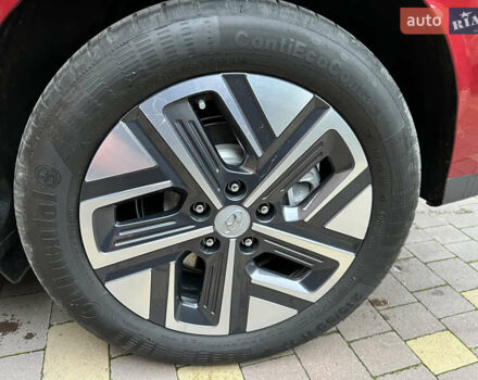 Червоний Хендай Kona, об'ємом двигуна 0 л та пробігом 57 тис. км за 19999 $, фото 48 на Automoto.ua