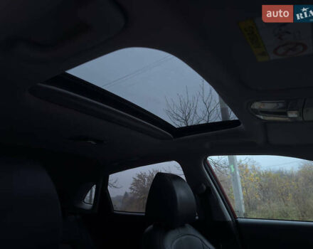 Червоний Хендай Kona, об'ємом двигуна 0 л та пробігом 104 тис. км за 20999 $, фото 20 на Automoto.ua