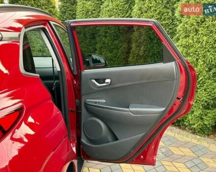 Красный Хендай Kona, объемом двигателя 0 л и пробегом 44 тыс. км за 17000 $, фото 23 на Automoto.ua