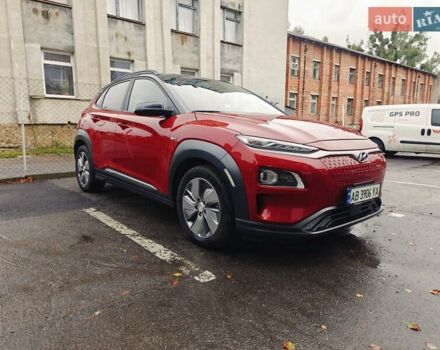 Червоний Хендай Kona, об'ємом двигуна 0 л та пробігом 40 тис. км за 20900 $, фото 4 на Automoto.ua