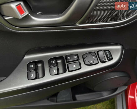 Червоний Хендай Kona, об'ємом двигуна 0 л та пробігом 80 тис. км за 18800 $, фото 16 на Automoto.ua