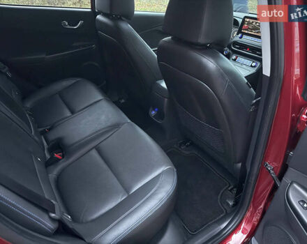 Червоний Хендай Kona, об'ємом двигуна 0 л та пробігом 104 тис. км за 20999 $, фото 21 на Automoto.ua