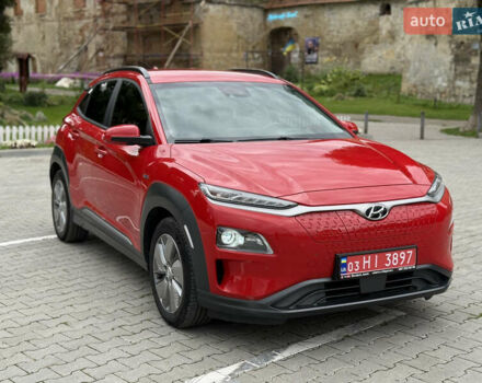 Червоний Хендай Kona, об'ємом двигуна 0 л та пробігом 80 тис. км за 18800 $, фото 4 на Automoto.ua