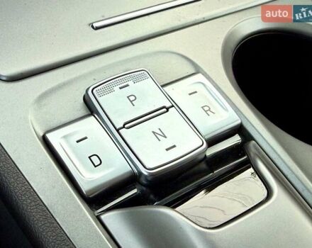 Красный Хендай Kona, объемом двигателя 0 л и пробегом 44 тыс. км за 17000 $, фото 32 на Automoto.ua