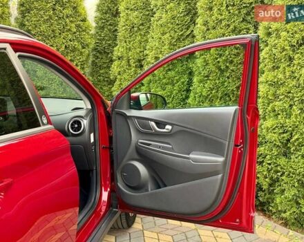 Красный Хендай Kona, объемом двигателя 0 л и пробегом 44 тыс. км за 17000 $, фото 25 на Automoto.ua