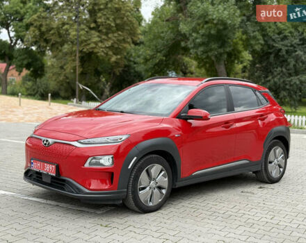 Червоний Хендай Kona, об'ємом двигуна 0 л та пробігом 80 тис. км за 18800 $, фото 1 на Automoto.ua