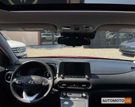 Красный Хендай Kona, объемом двигателя 64 л и пробегом 27 тыс. км за 21500 $, фото 14 на Automoto.ua