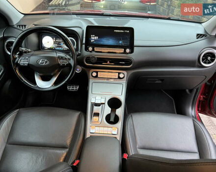 Червоний Хендай Kona, об'ємом двигуна 0 л та пробігом 57 тис. км за 19999 $, фото 27 на Automoto.ua