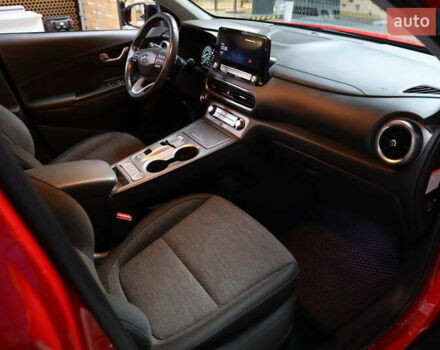 Красный Хендай Kona, объемом двигателя 0 л и пробегом 53 тыс. км за 17500 $, фото 34 на Automoto.ua