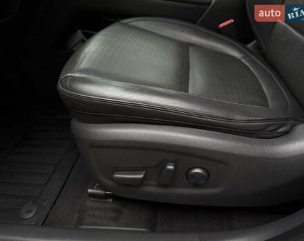 Червоний Хендай Kona, об'ємом двигуна 0 л та пробігом 80 тис. км за 18800 $, фото 18 на Automoto.ua