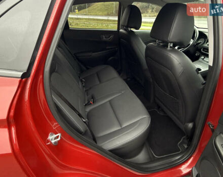 Красный Хендай Kona, объемом двигателя 0 л и пробегом 86 тыс. км за 18600 $, фото 27 на Automoto.ua