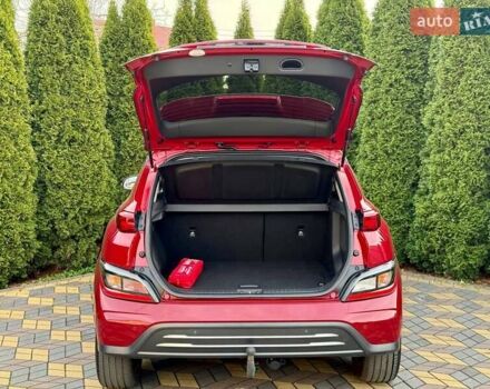 Красный Хендай Kona, объемом двигателя 0 л и пробегом 44 тыс. км за 17000 $, фото 13 на Automoto.ua