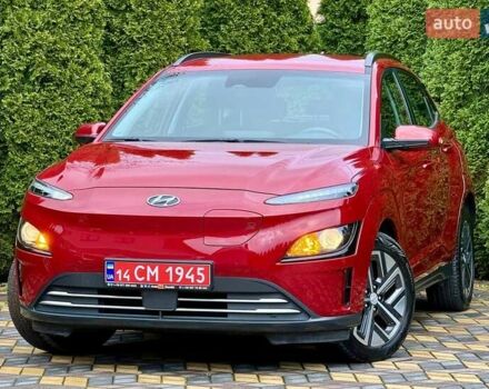 Красный Хендай Kona, объемом двигателя 0 л и пробегом 33 тыс. км за 16999 $, фото 2 на Automoto.ua