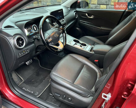 Червоний Хендай Kona, об'ємом двигуна 0 л та пробігом 57 тис. км за 19999 $, фото 18 на Automoto.ua