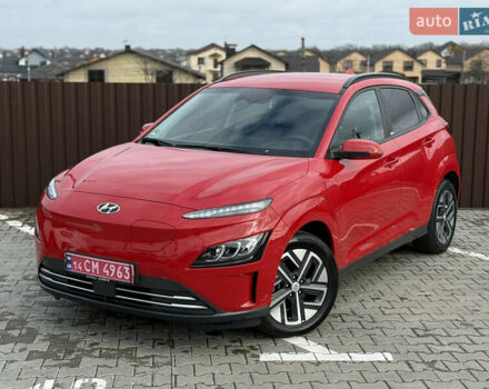 Червоний Хендай Kona, об'ємом двигуна 0 л та пробігом 26 тис. км за 18200 $, фото 2 на Automoto.ua