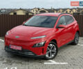 Червоний Хендай Kona, об'ємом двигуна 0 л та пробігом 26 тис. км за 18200 $, фото 2 на Automoto.ua