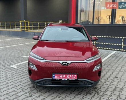 Красный Хендай Kona, объемом двигателя 0 л и пробегом 155 тыс. км за 16750 $, фото 2 на Automoto.ua